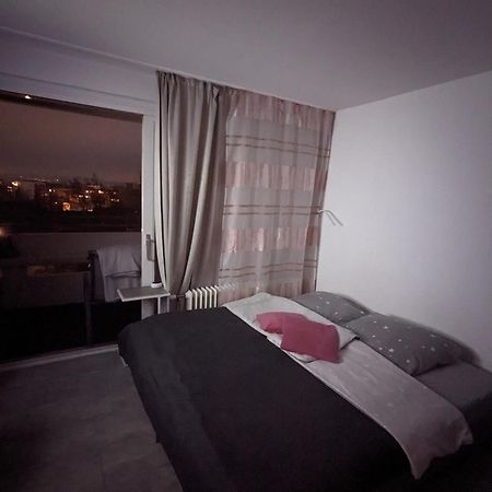 Apartment คอร์นเวสท์ไฮม์ ภายนอก รูปภาพ